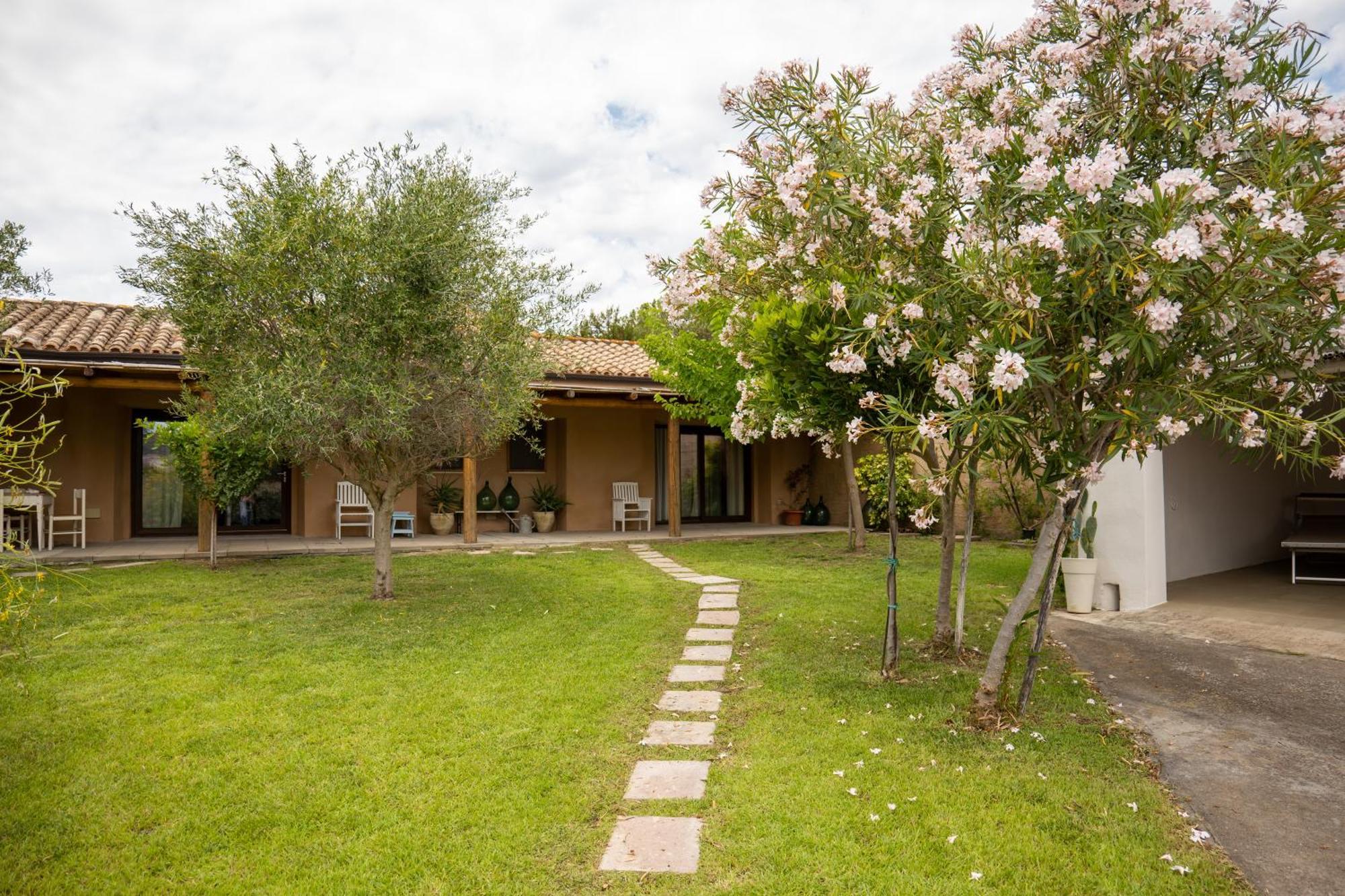 Il Casale Villa Teulada Exterior photo